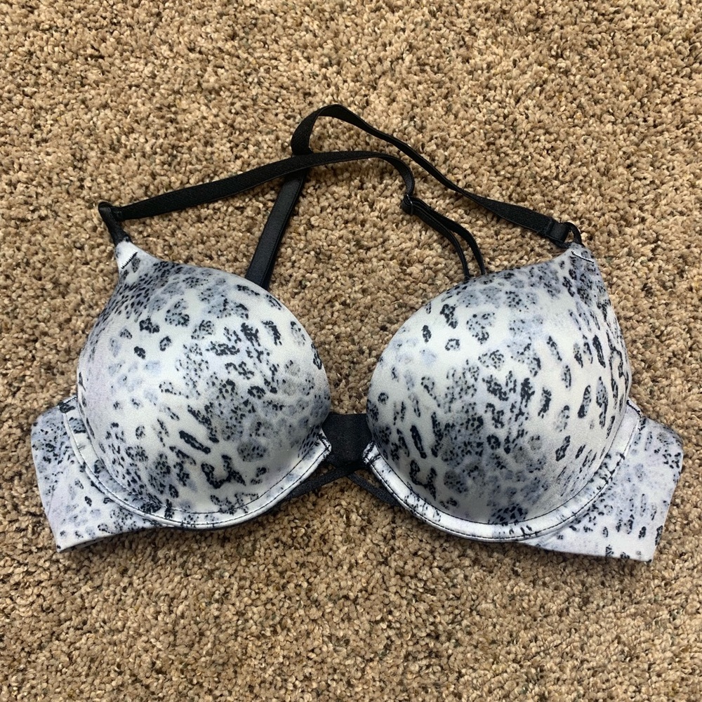 34A VS bra